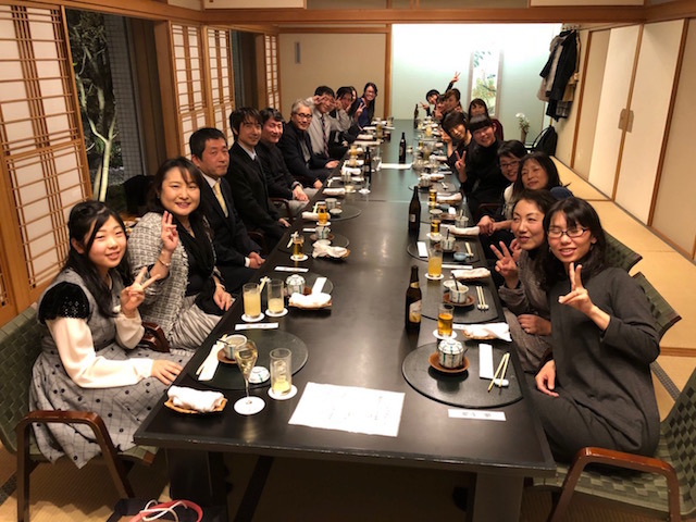 柴垣歯科医院忘年会の様子