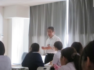 関東歯科衛生士専門学校解剖学の講義　綾瀬市と海老名市の境に位置する柴垣歯科医院