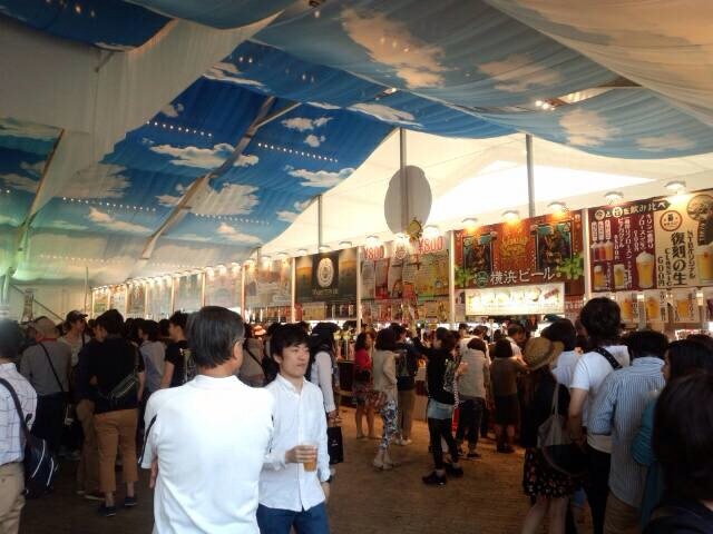 横浜赤レンガ倉庫　GW　柴垣歯科医院