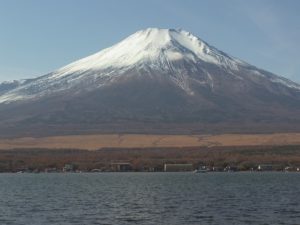 山名湖ドライブ　富士山