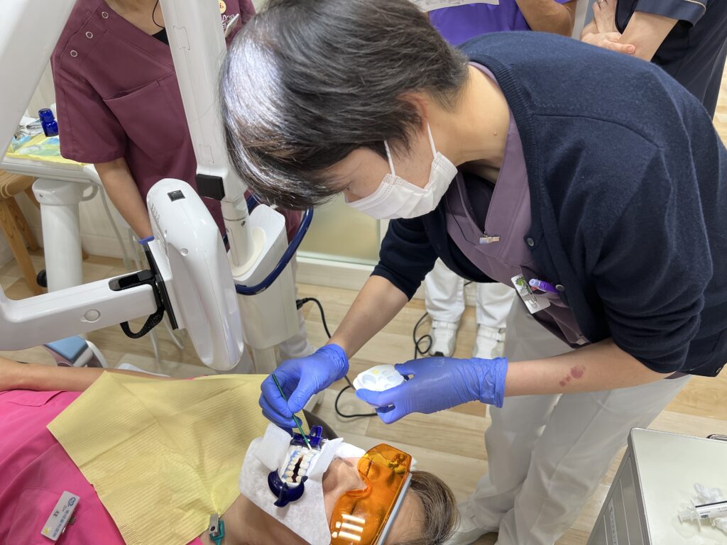 綾瀬市海老名市柴垣歯科医院　院内勉強会　オフィスホワイトニング