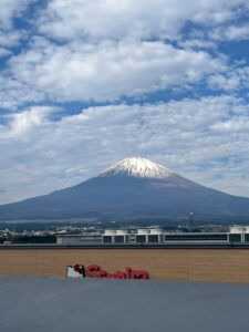 綾瀬市海老名市柴垣歯科医院　院内旅行　御殿場アウトレット　箱根離宮